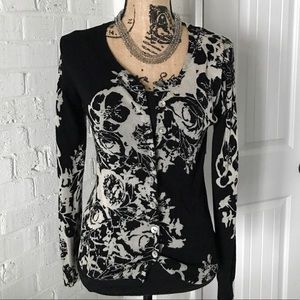 *CLOSET CLEAN OUT!* XS black/beige sweater!